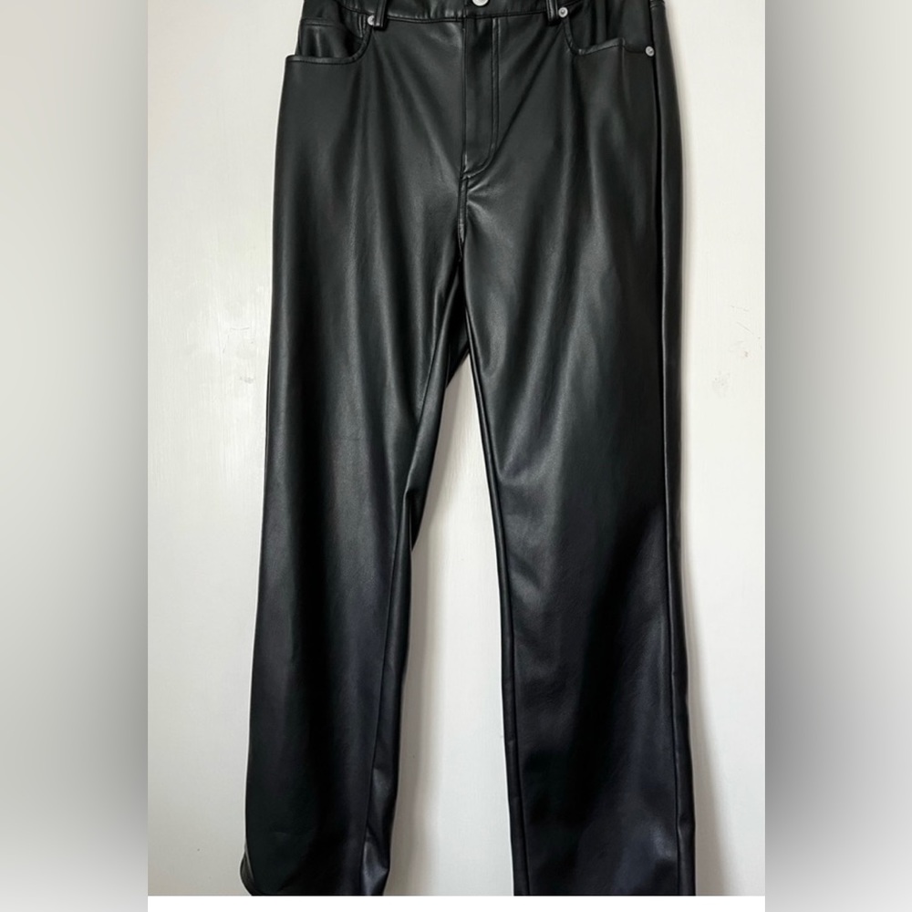 Anthropologie Faux Leather pants Ave
Les Filles.